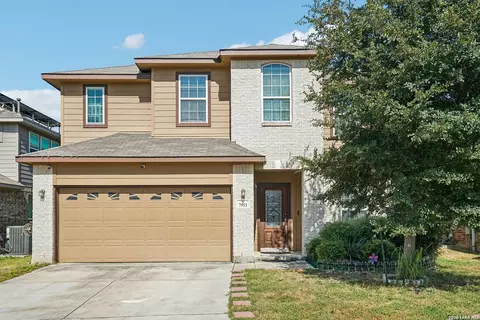 7951 Headwaters Trl, San Antonio, TX 78254