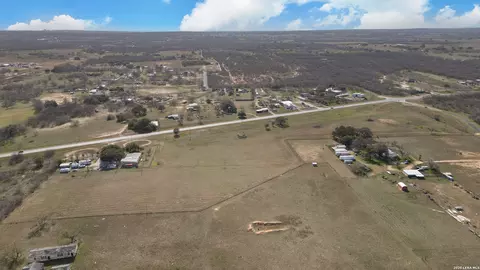 5813 S Loop 1604 W, Von Ormy, TX 78073 photo 7