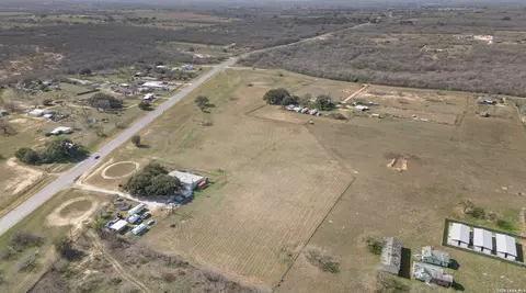 5813 S Loop 1604 W, Von Ormy, TX 78073 photo 8