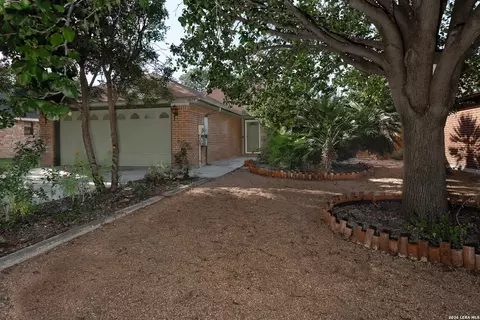 1674 Lantana Cir, New Braunfels, TX 78130