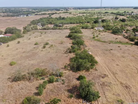 1309 Fm 2790, Lytle, TX 78052 photo 15