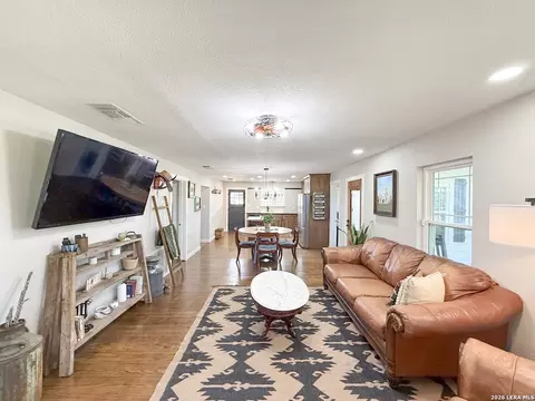 Living - 901 Zig Zag Ave, Devine, TX 78016 photo 1 of 4