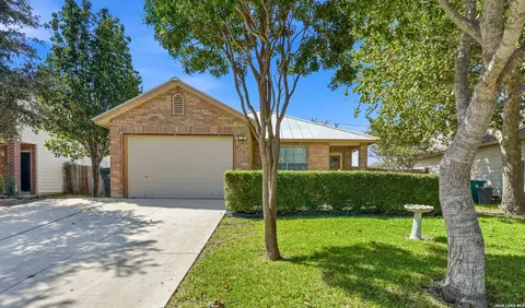 313 Chisholm Trl, Seguin, TX 78155
