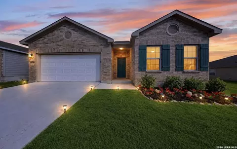 3300 Ridge Pl, Seguin, TX 78155