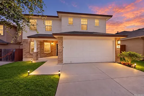 735 Pelican Pt, San Antonio, TX 78221
