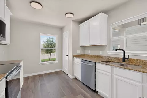 Kitchen - 15018 Silver Tree Cv, Von Ormy, TX 78073 photo 2 of 2