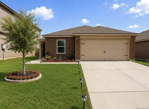 Exterior - 15018 Silver Tree Cv, Von Ormy, TX 78073 photo 3 of 3