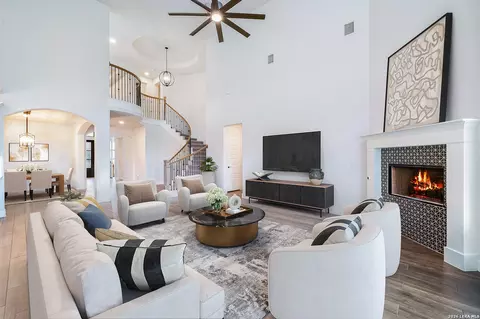 30137 Valley Run, Fair Oaks Ranch, TX 78015