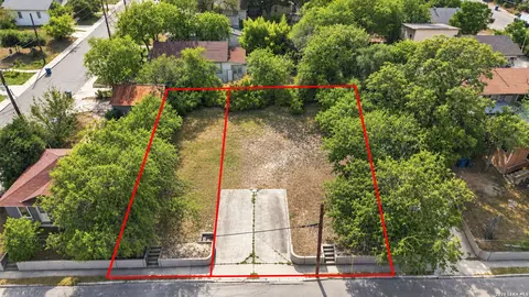 203 N 211 N Walters, San Antonio, TX 78202