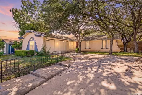 1738 Brandenburg Dr, San Antonio, TX 78232