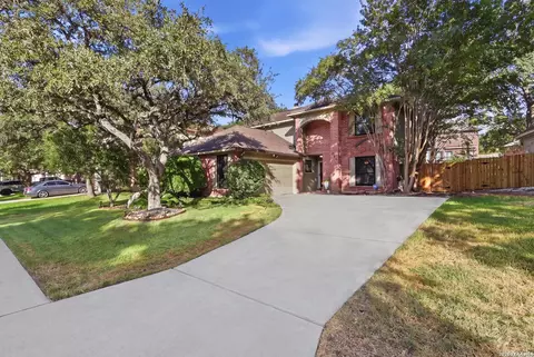 935 Hedgestone Dr, San Antonio, TX 78258