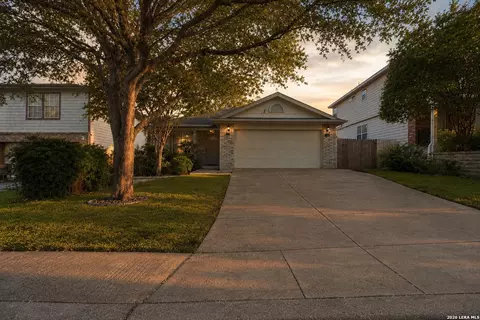 1914 Owlwolf Crk, San Antonio, TX 78245