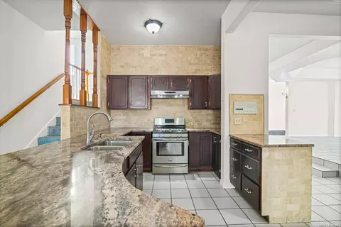 Kitchen - 5280 Smith Rd, Von Ormy, TX 78073 photo 1 of 1