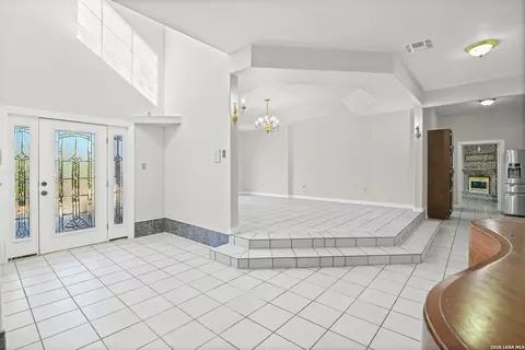 Entry Way - 5280 Smith Rd, Von Ormy, TX 78073 photo 2 of 3
