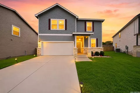 5306 Lisa Pt, Saint Hedwig, TX 78152