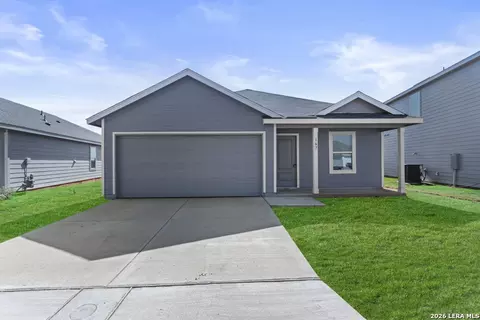 167 Juanita Way, Fredericksburg, TX 78624