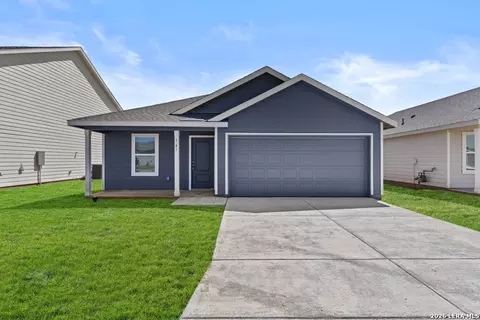 161 Juanita Way, Fredericksburg, TX 78624