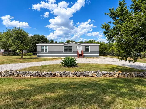 4010 Deerslayer, Spring Branch, TX 78070 photo 2