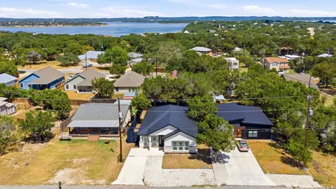 1224 Blueridge Dr, Canyon Lake, TX 78133