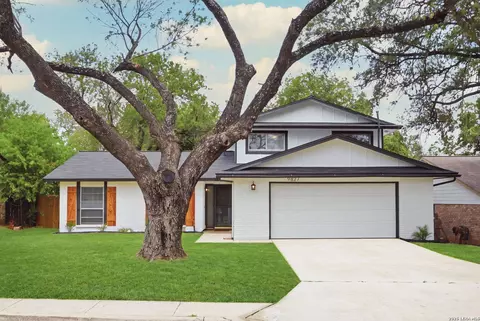 9827 Heritage Farm, San Antonio, TX 78245
