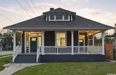 207 Loretta Pl, San Antonio, TX 78210
