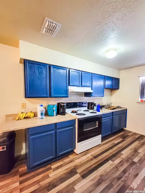 Kitchen - 1491 Katy Dr, Eagle Pass, TX 78852 photo 3 of 4