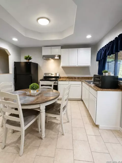 2514 Gibbens St, San Antonio, TX 78224