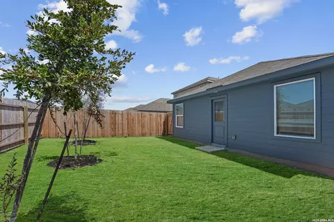 Exterior - 6051 Skipping Way, Von Ormy, TX 78073 photo 2 of 3