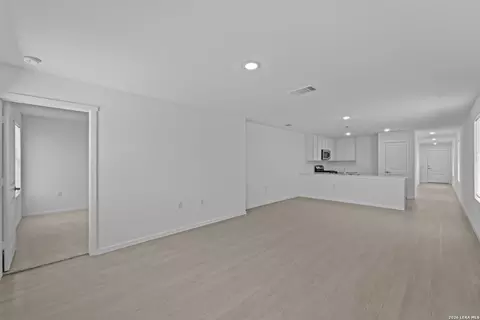 Living - 6051 Skipping Way, Von Ormy, TX 78073 photo 4 of 4