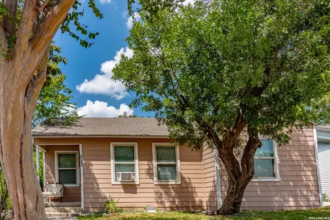 1519 Steves Ave, San Antonio, TX 78210