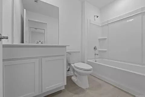 Entry Way - 6050 Remember Way, Von Ormy, TX 78073 photo 4 of 5