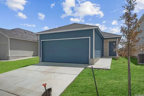 Exterior - 6050 Remember Way, Von Ormy, TX 78073 photo 2 of 4