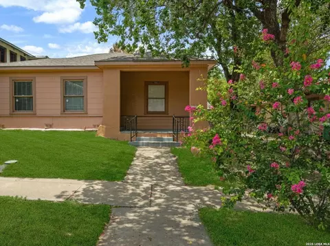 1023 W French Pl, San Antonio, TX 78212