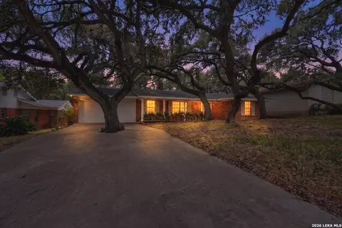 10911 Janet Lee Dr, San Antonio, TX 78230