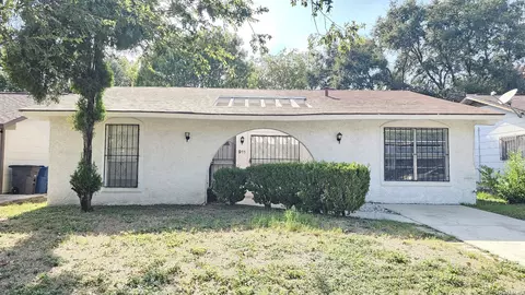 911 Spring Park St, San Antonio, TX 78227