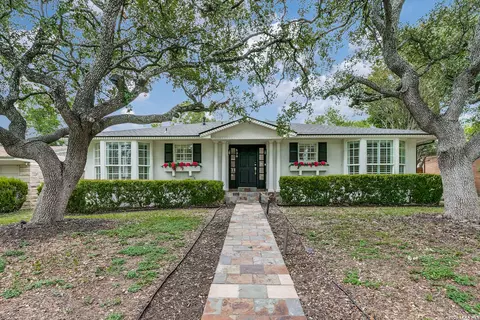 538 Oakleaf Dr, San Antonio, TX 78209