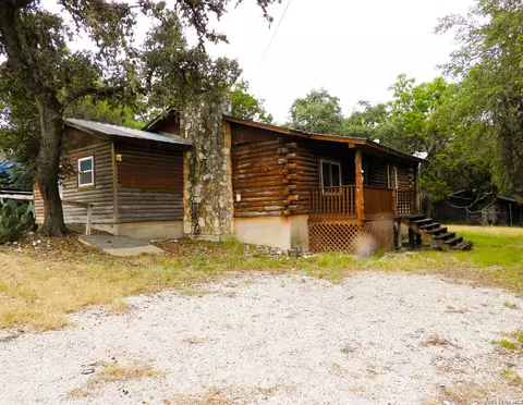 162 Water View Dr, Lakehills, TX 78063