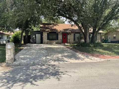 219 Shin Oak Dr, Live Oak, TX 78233