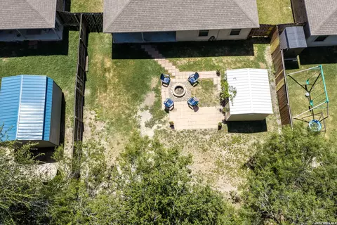 View/Area - 186 Talon, Luling, TX 78648 photo 7 of 9