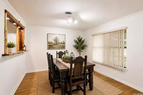 Dining - 140 Hillcrest, Luling, TX 78648 photo 2 of 2