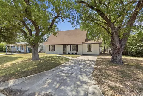 5410 Boatman Rd, Kirby, TX 78219