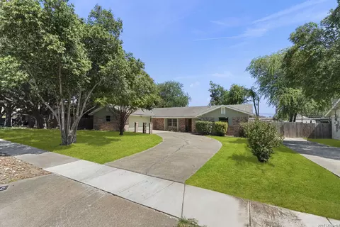 8610 Dudley Dr, San Antonio, TX 78230