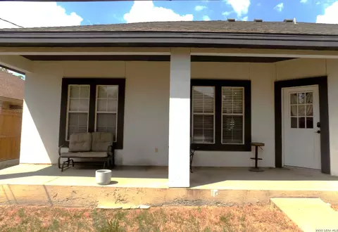 Exterior - 2982 Superior Dr, Eagle Pass, TX 78852 photo 2 of 5