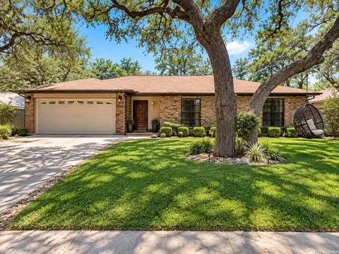 7722 Crooked Brk, San Antonio, TX 78254