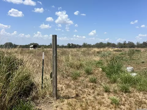 4211 Butterfly, Von Ormy, TX 78073 photo 10