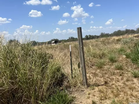 4211 Butterfly, Von Ormy, TX 78073 photo 11