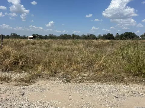 4211 Butterfly, Von Ormy, TX 78073 photo 8
