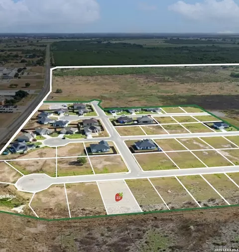 108 Albion Ct, Poteet, TX 78065