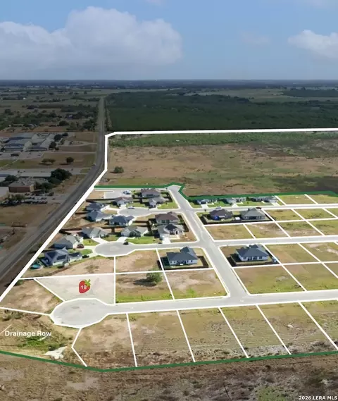 105 Albion Ct, Poteet, TX 78065
