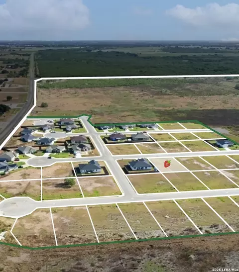 120 Troubadour Ln, Poteet, TX 78065